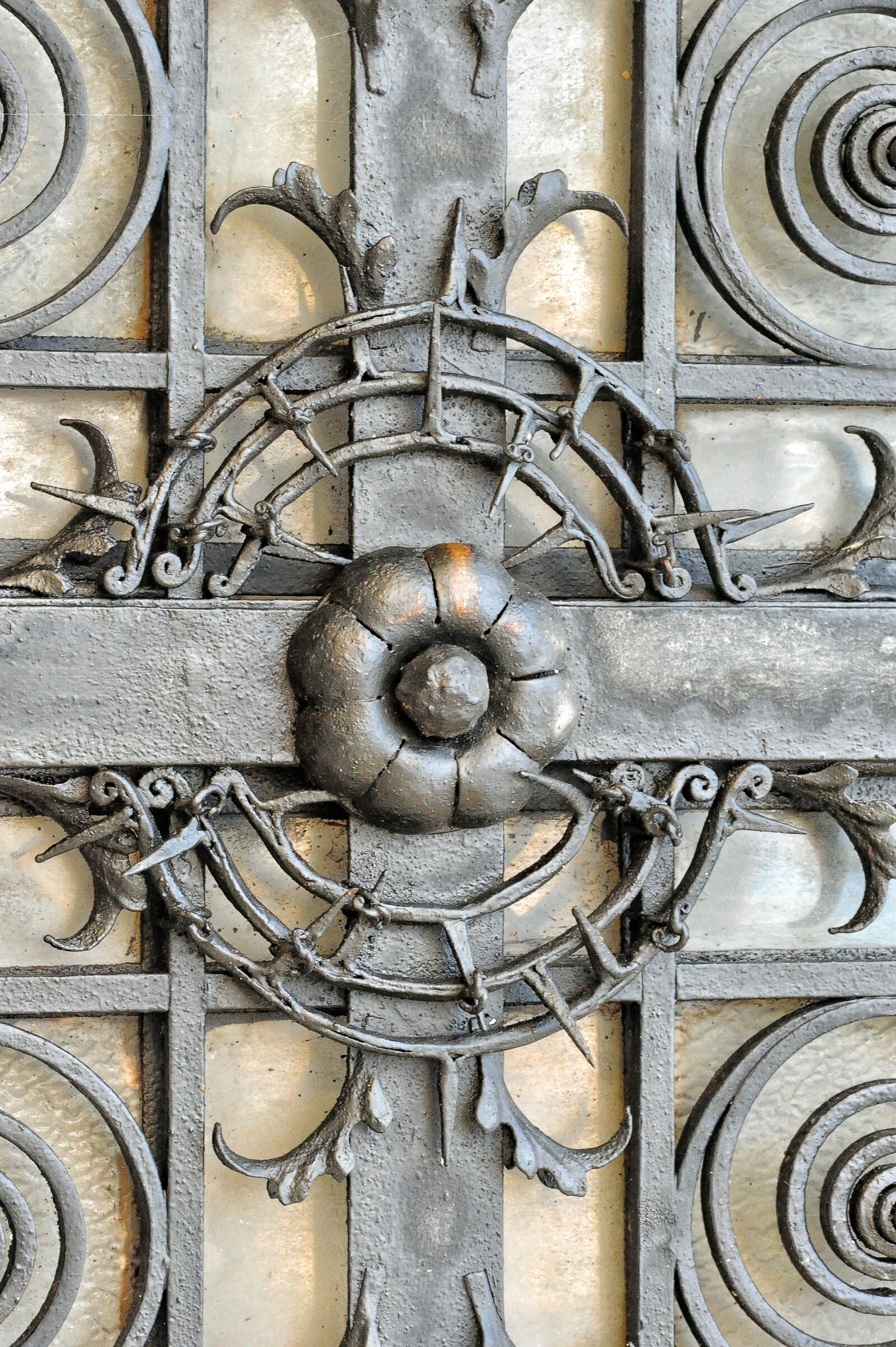 Nikon D700 sample photo. Iron, rust, texture photography