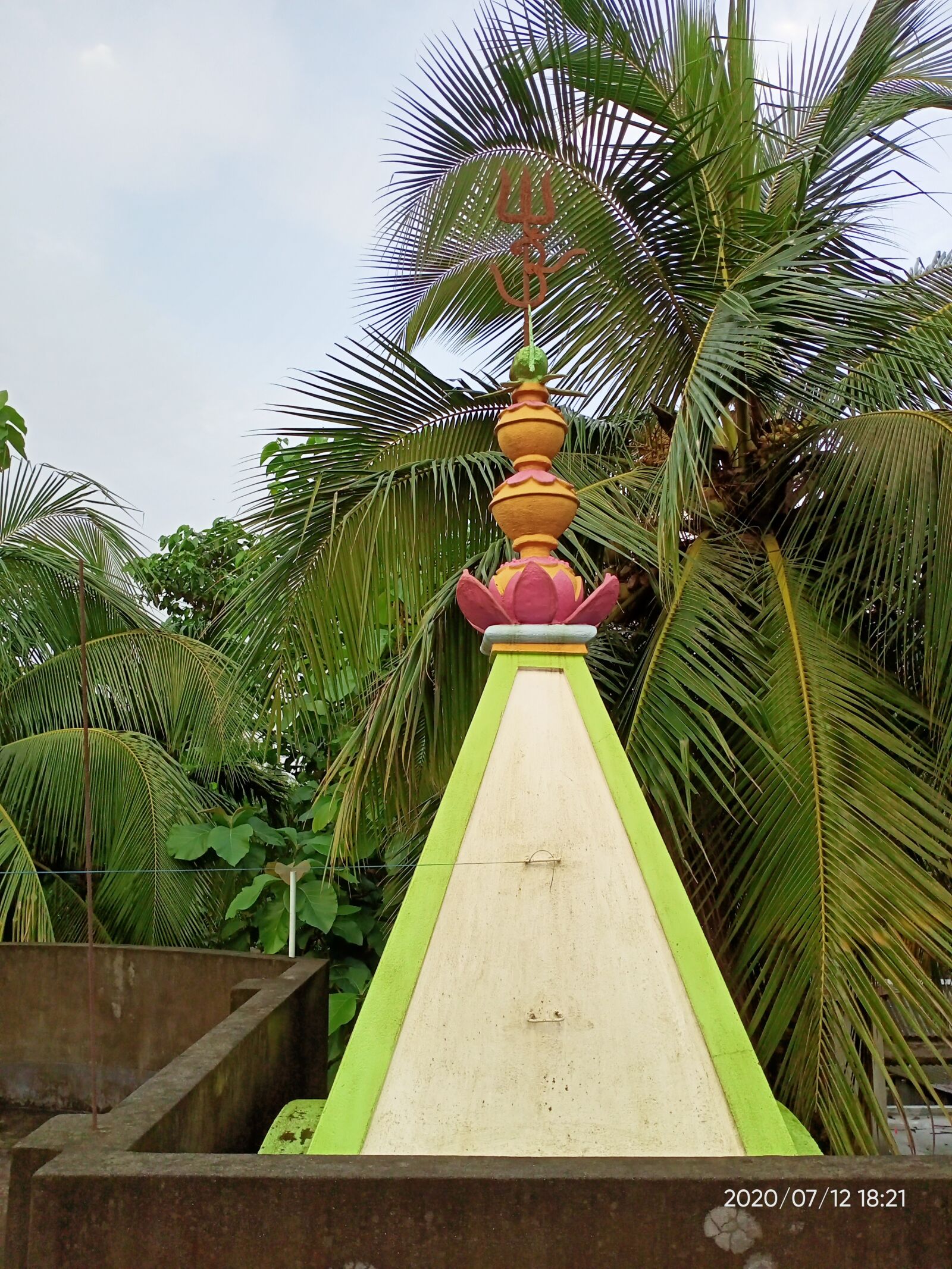 Realme C3 sample photo. Temple, om, coc photography