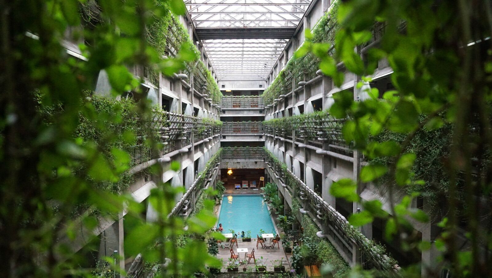 Sony a6300 sample photo. Hotel, architecture, modern photography