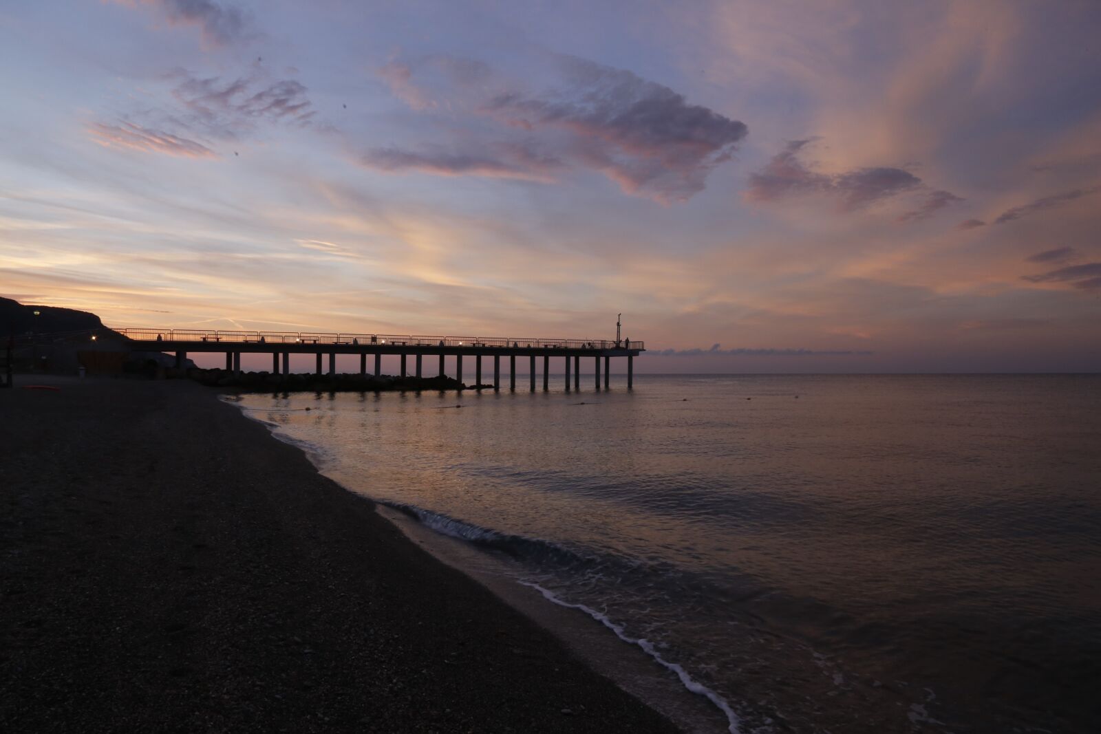 Canon EOS 6D + Canon EF 24-105mm F4L IS USM sample photo. Pietra ligure, pier, liguria photography