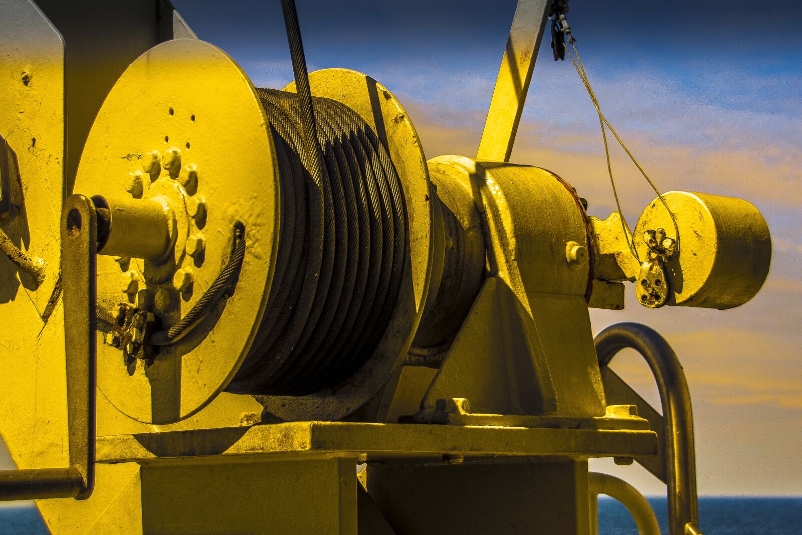 Nikon D5200 sample photo. Winch, rope, ship technology photography
