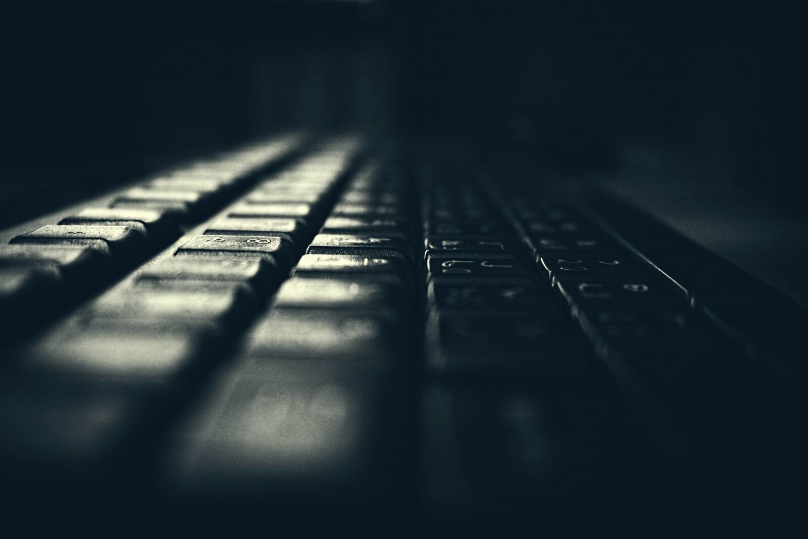 Canon EOS 700D (EOS Rebel T5i / EOS Kiss X7i) sample photo. Keyboard, black, buttons photography