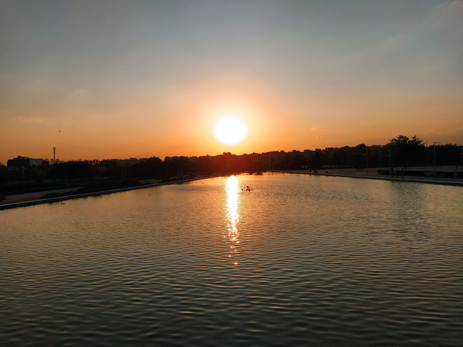 Xiaomi Mi A3 sample photo. Sunset, pond, highlights photography