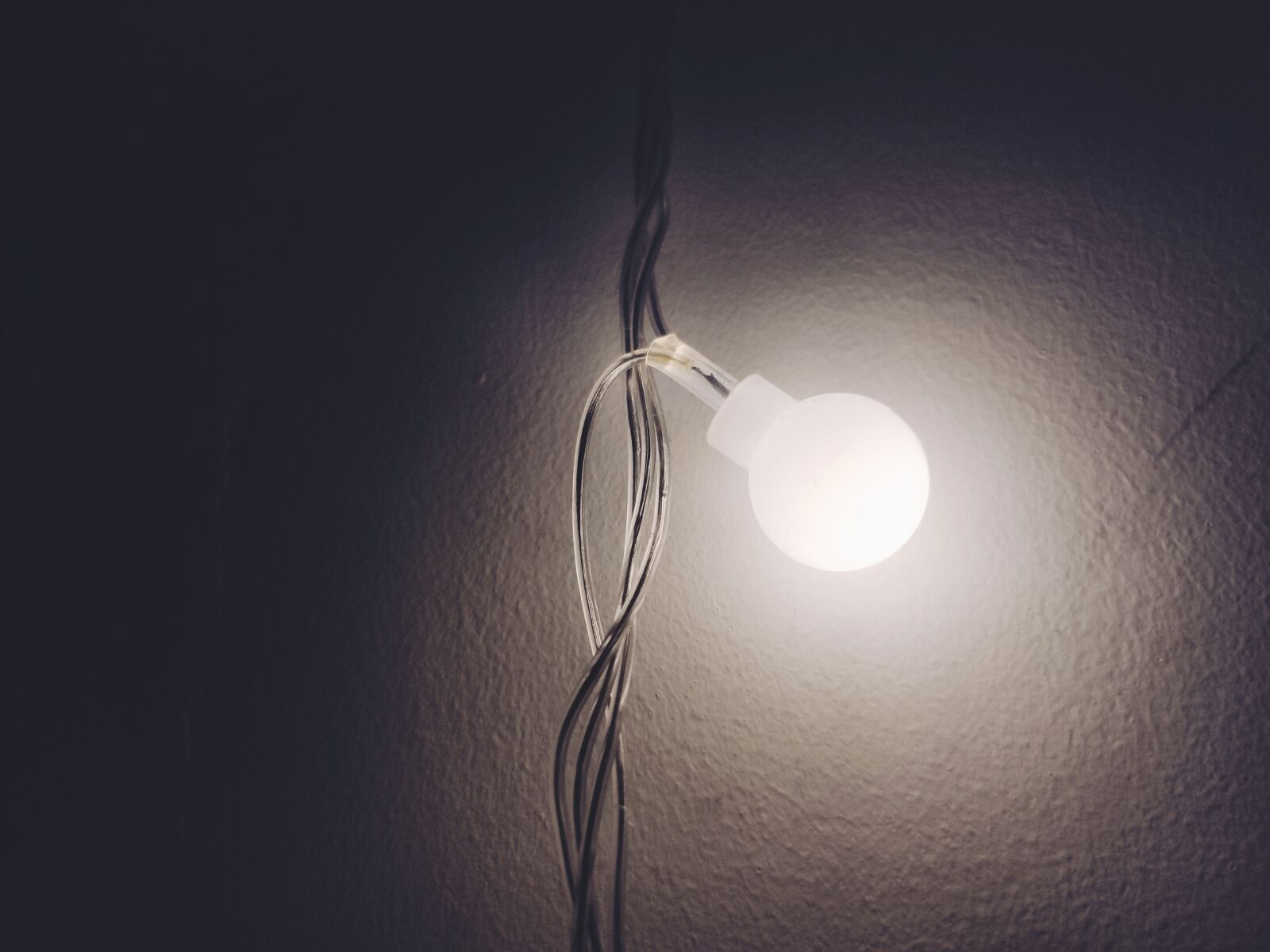 Xiaomi MI 9 sample photo. Lamp, night, dream photography