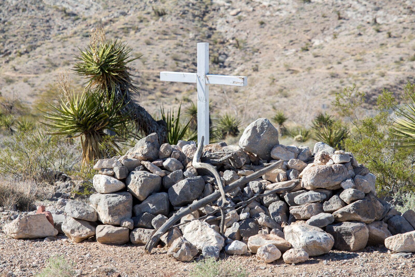 Canon EOS 700D (EOS Rebel T5i / EOS Kiss X7i) sample photo. Monument, stone, nature photography