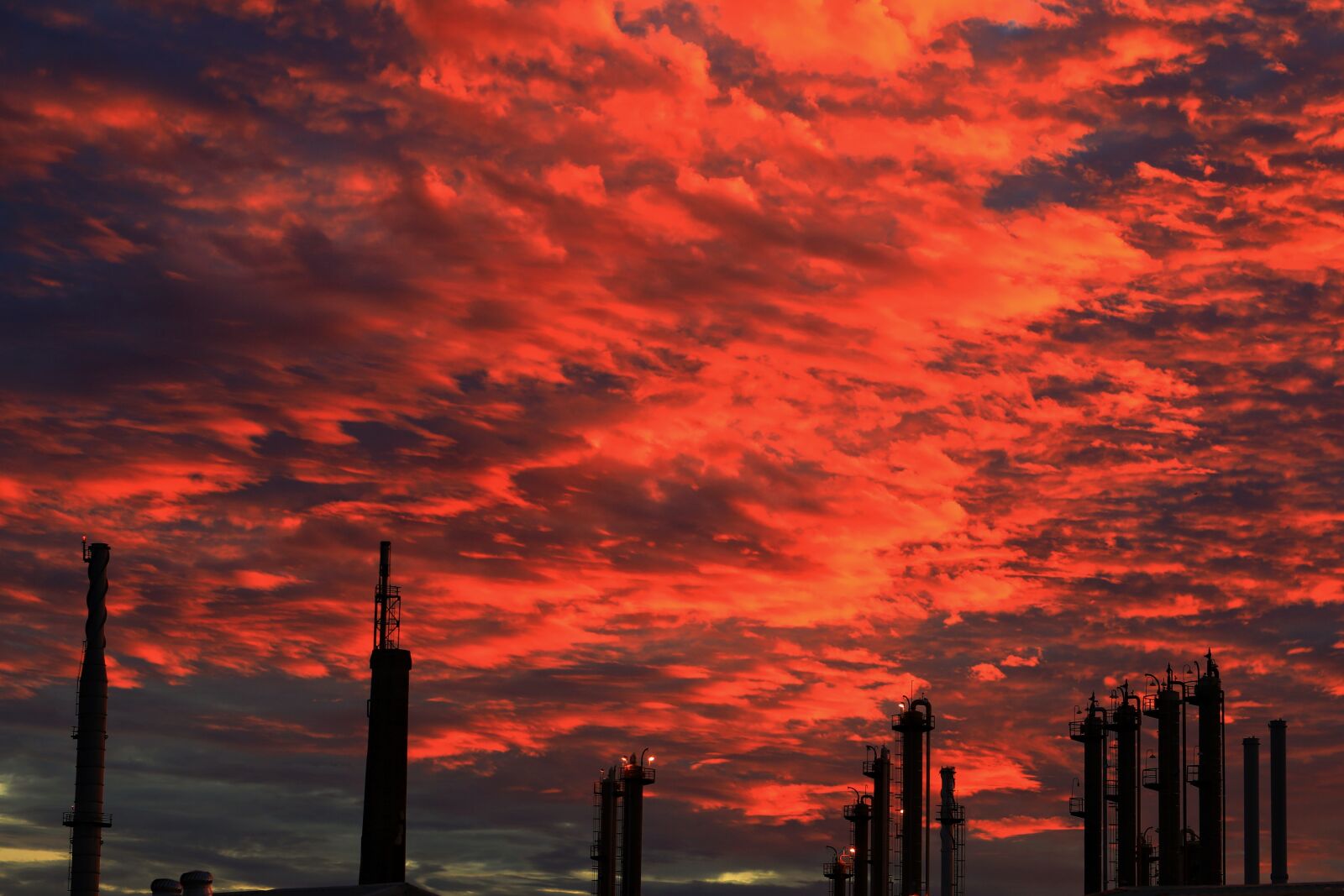 Tamron SP 85mm F1.8 Di VC USD sample photo. Huoshao, sky, sunrise photography
