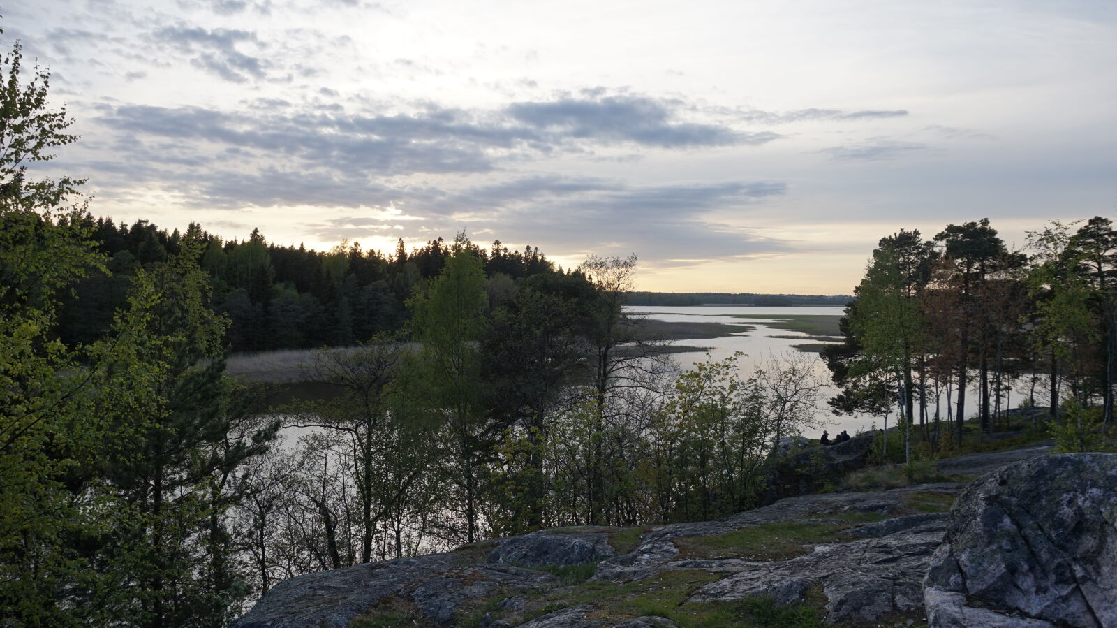 Sony E 16-50mm F3.5-5.6 PZ OSS sample photo. Clouds, forest, lake, landscape photography