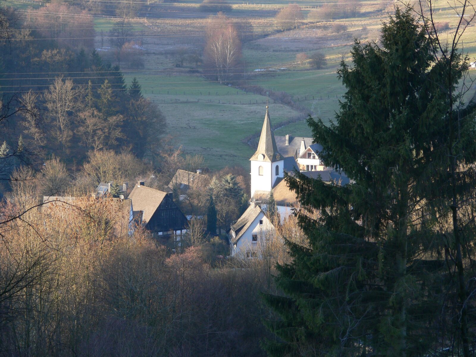 Panasonic DMC-FZ30 sample photo. Village, place, valley photography