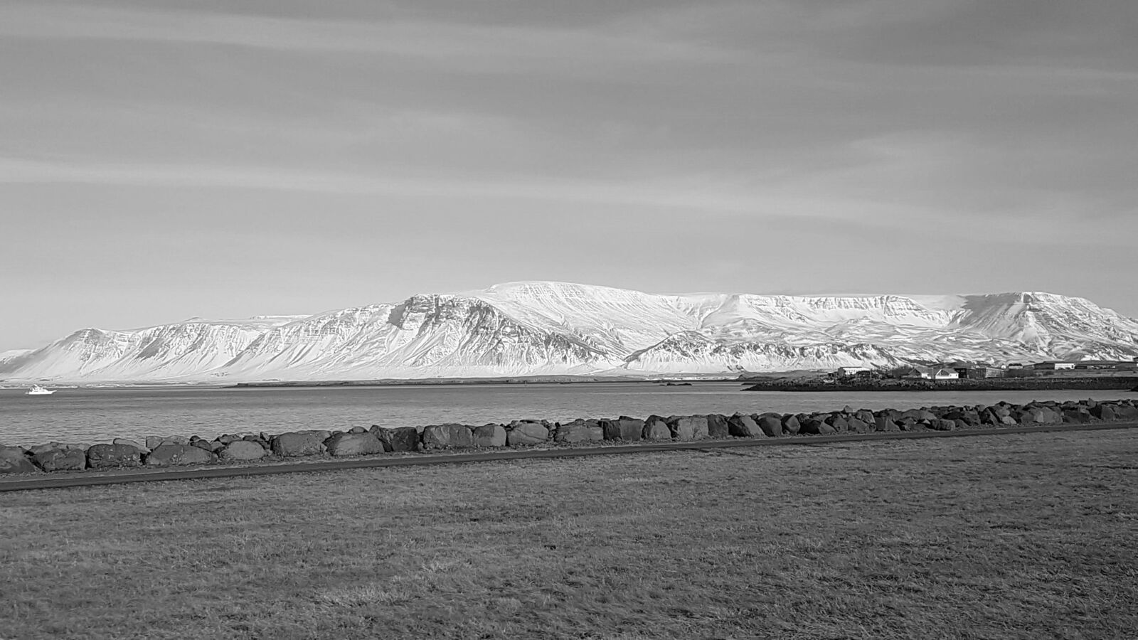 Samsung Galaxy S7 Edge sample photo. Iceland, bay, keflavik photography