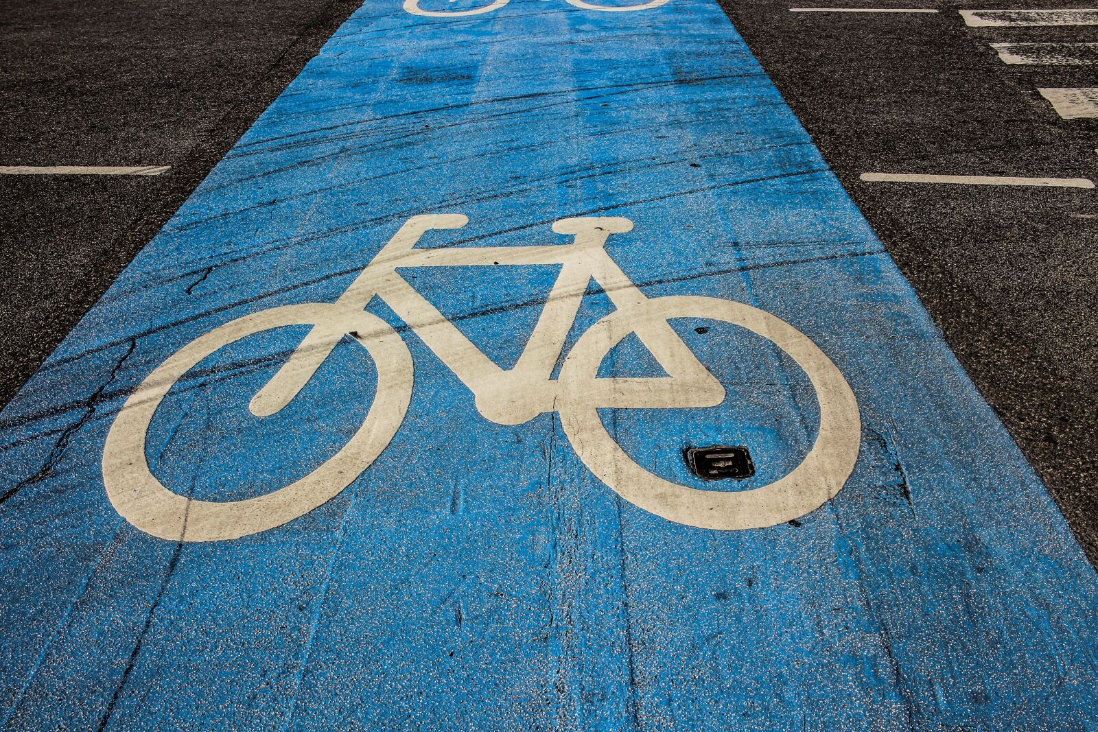Canon EF-S 24mm F2.8 STM sample photo. Cycle path, cycling, bike photography