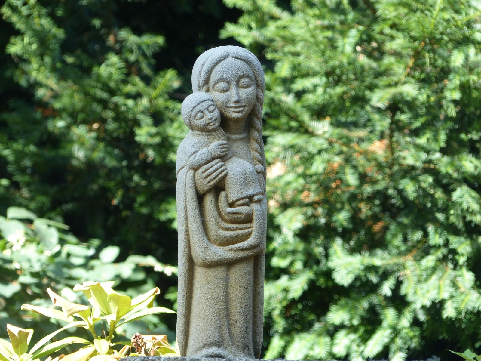 Panasonic Lumix DMC-FZ200 sample photo. Virgin-mary, child jesus, statue photography