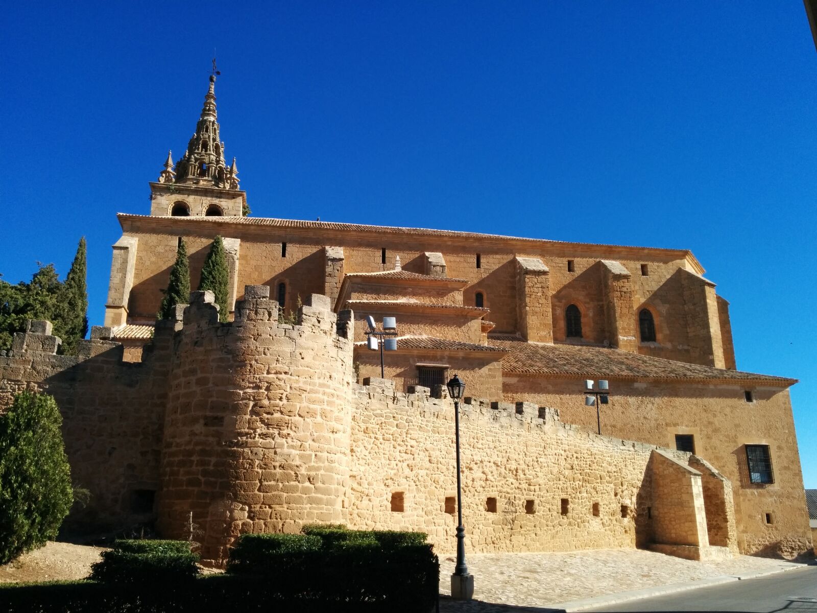 LG Nexus 5 sample photo. Wall, castle, church photography