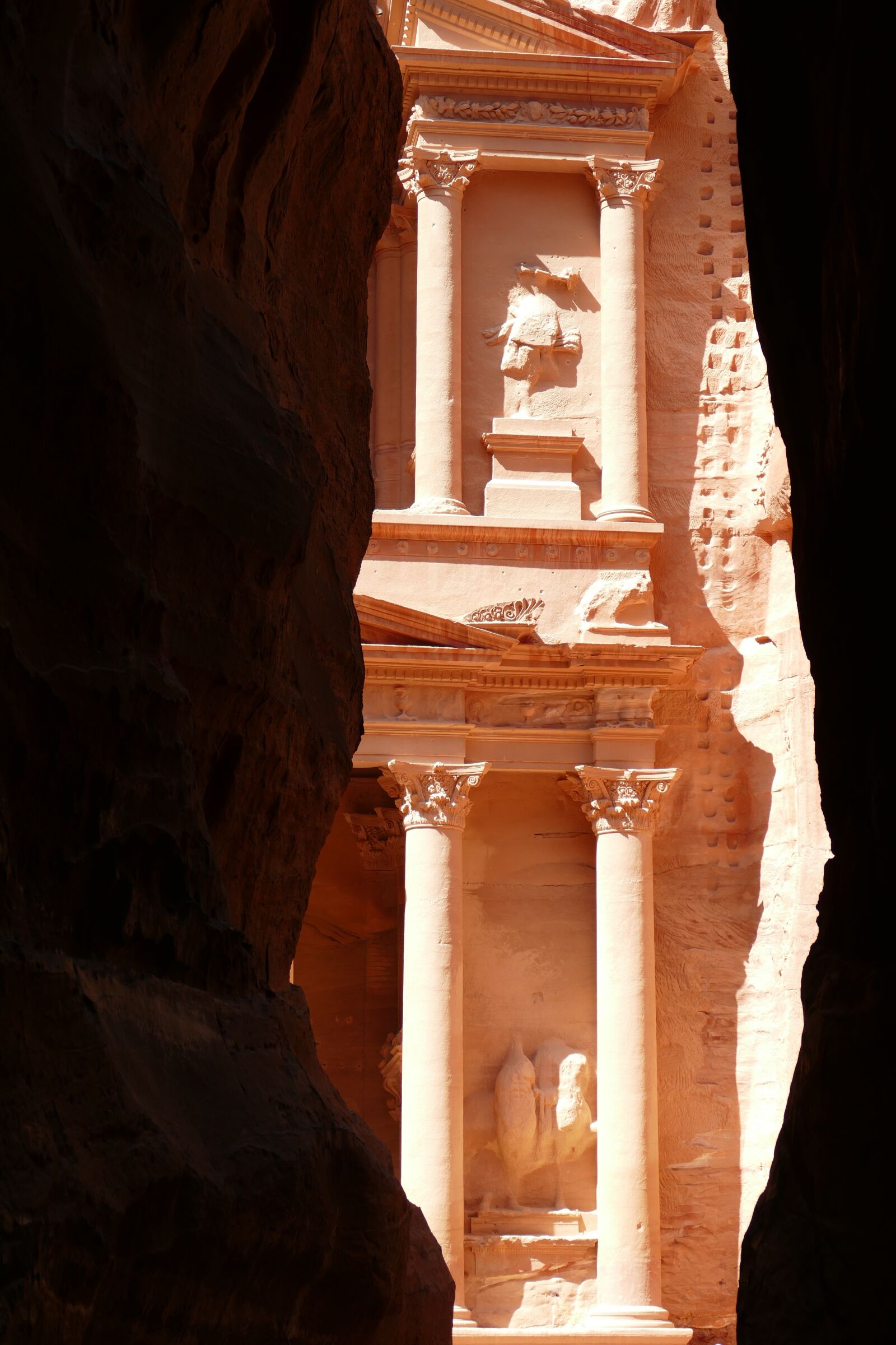 Panasonic Lumix DMC-FZ1000 sample photo. Jordan, petra, desert photography