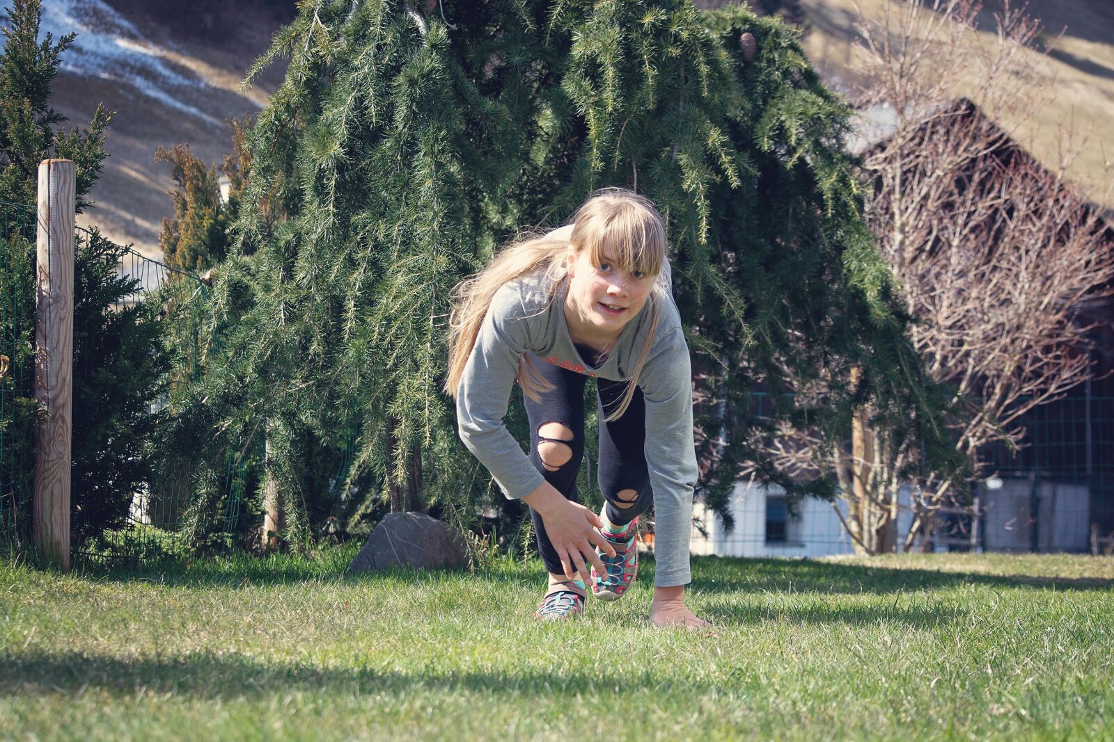Nikon D7100 sample photo. Young woman, teen, playing photography
