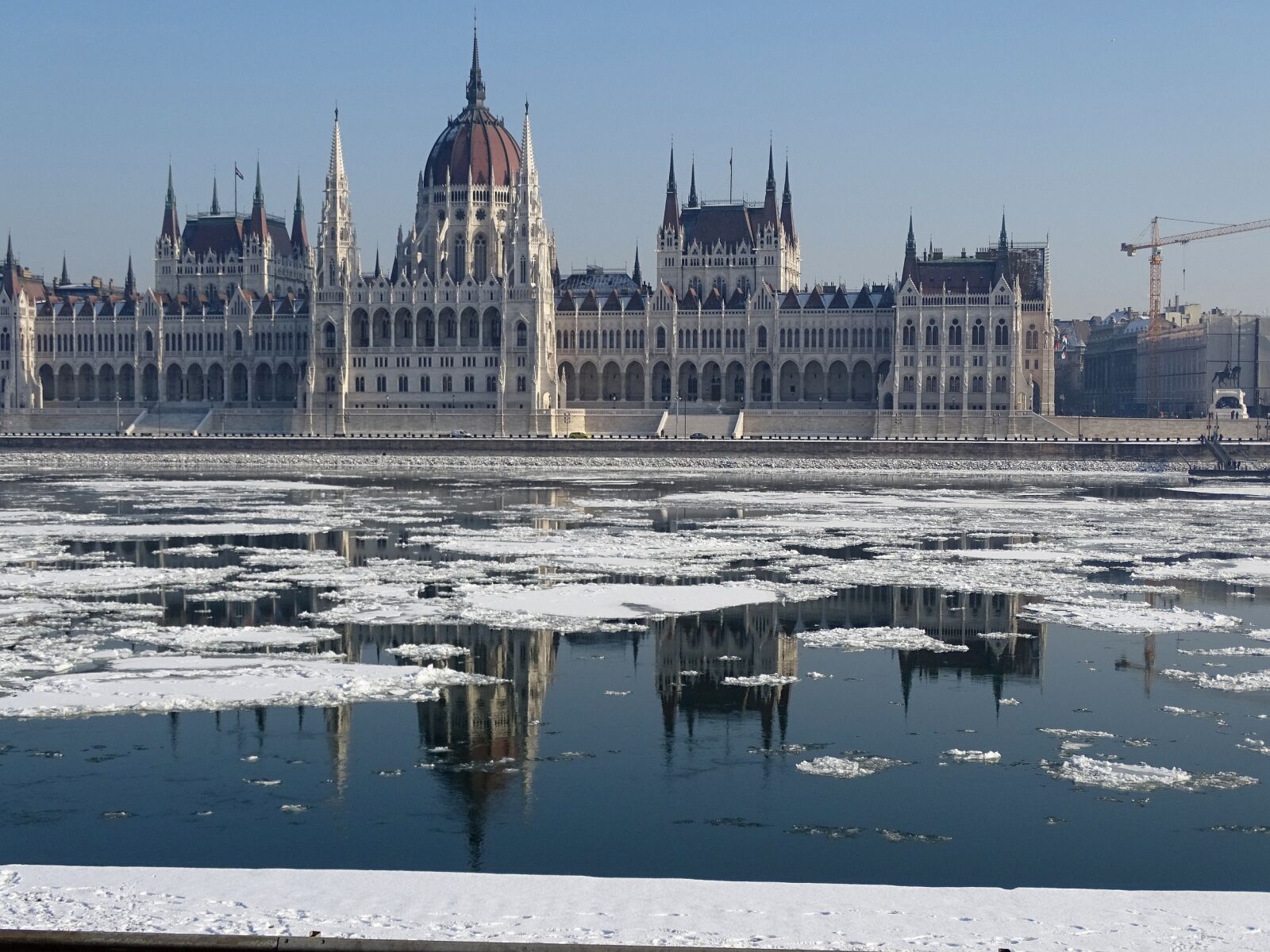 Sony Cyber-shot DSC-HX400V sample photo. Hungarian parliament building, parliament photography