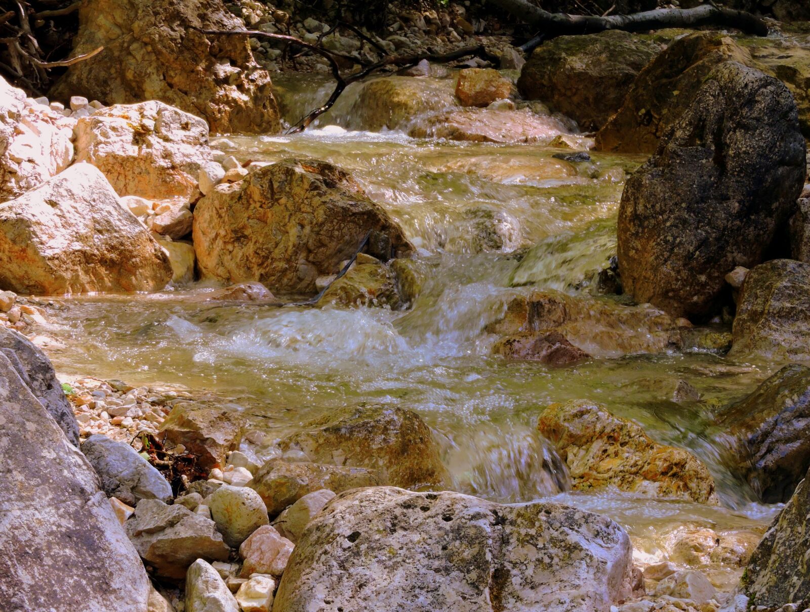 Nikon Coolpix P600 sample photo. Waterfall, water, source photography