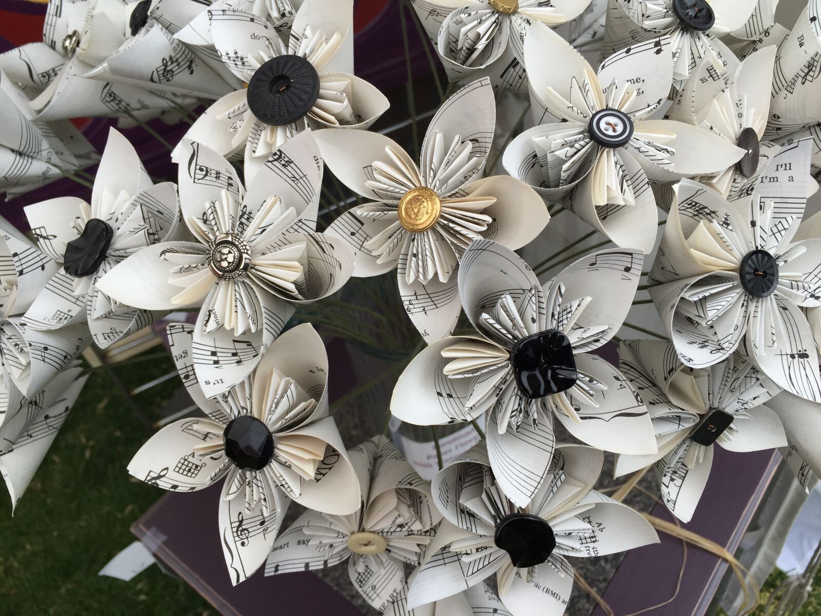 Apple iPhone 6 sample photo. Flowers, music, buttons photography