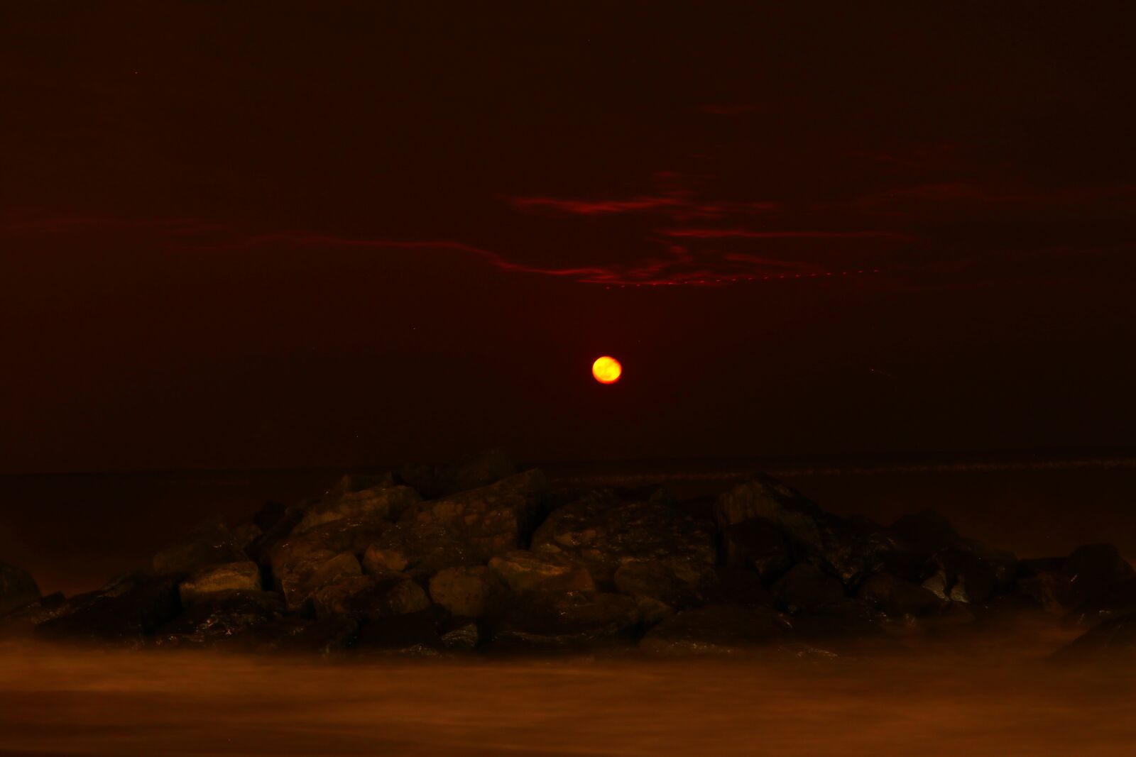 Canon EOS 80D sample photo. Beach, long exposure, moon photography