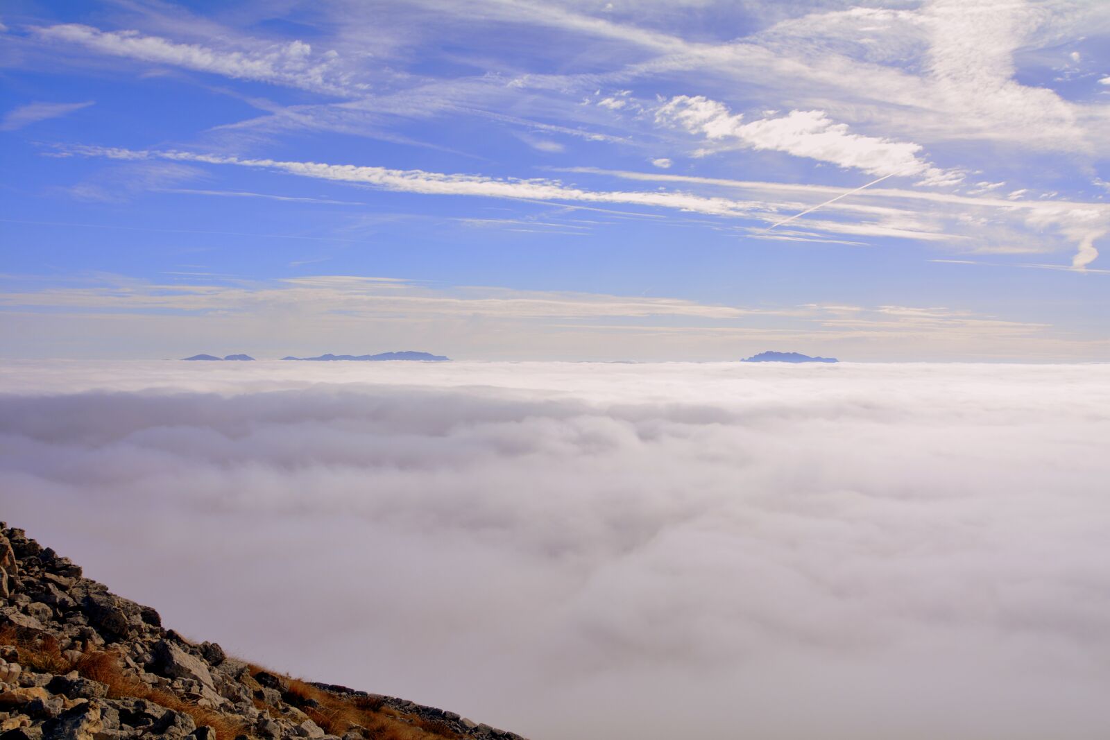 Nikon D7100 sample photo. Mountain, fog, clouds photography
