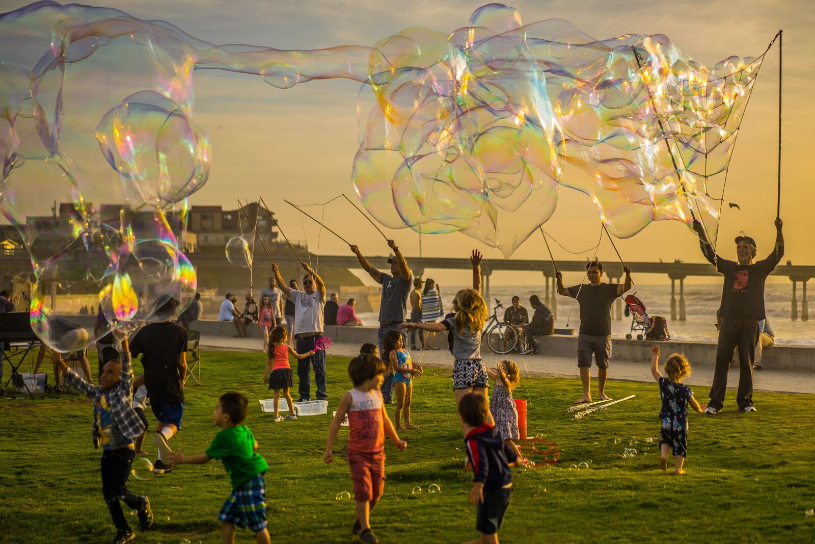 Sony a7 II + Sony Sonnar T* FE 55mm F1.8 ZA sample photo. Bubbles, party, kids photography