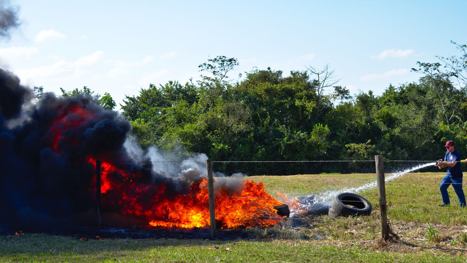 Nikon D7200 sample photo. Fire, fire fighter, emergency photography