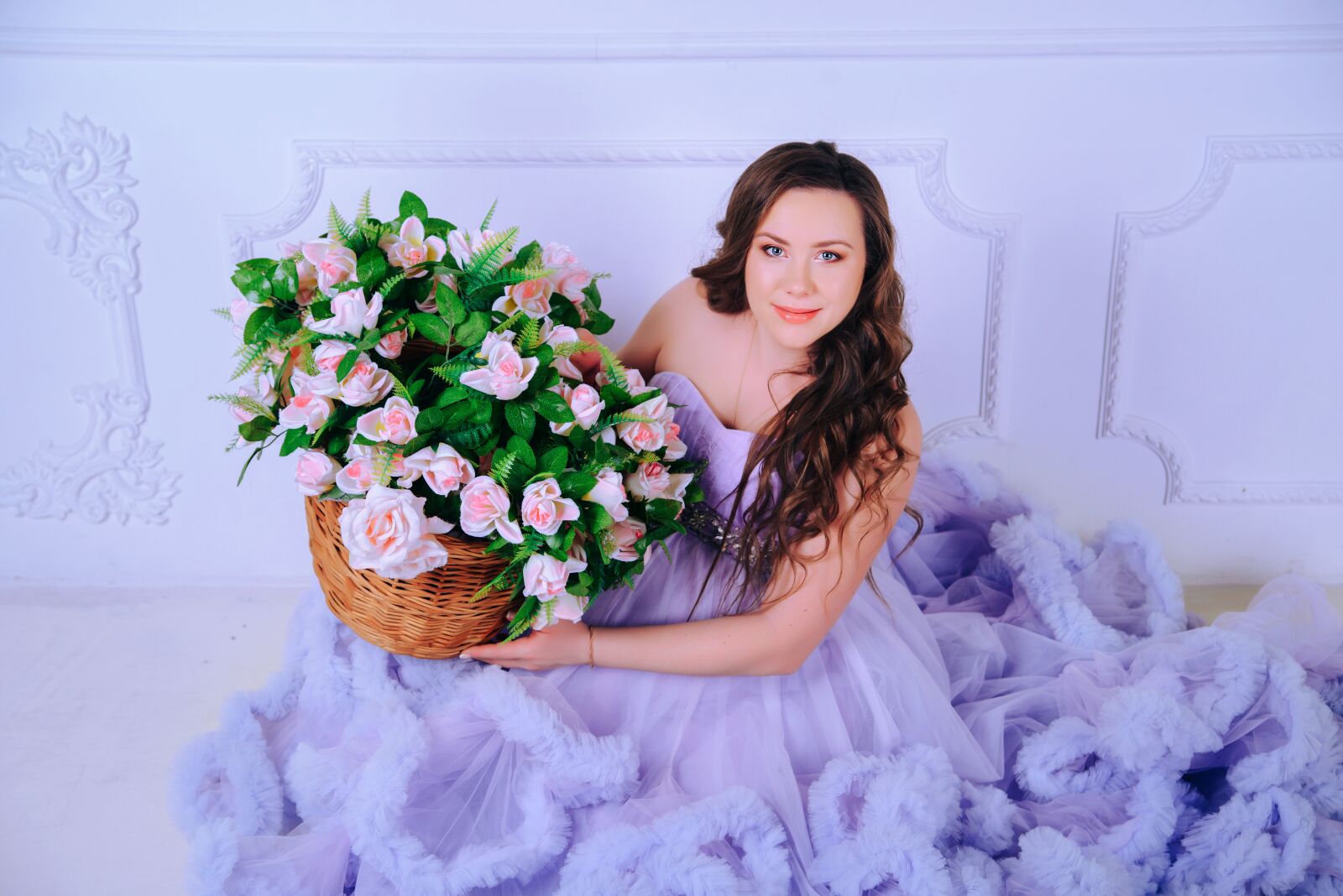 Nikon D800 sample photo. Violet, flowers, dress photography