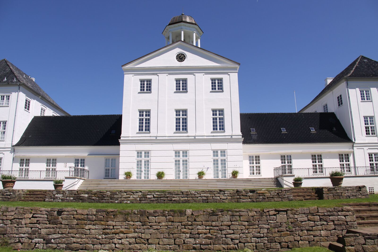 Canon EOS 50D sample photo. Castle, palace, architecture photography