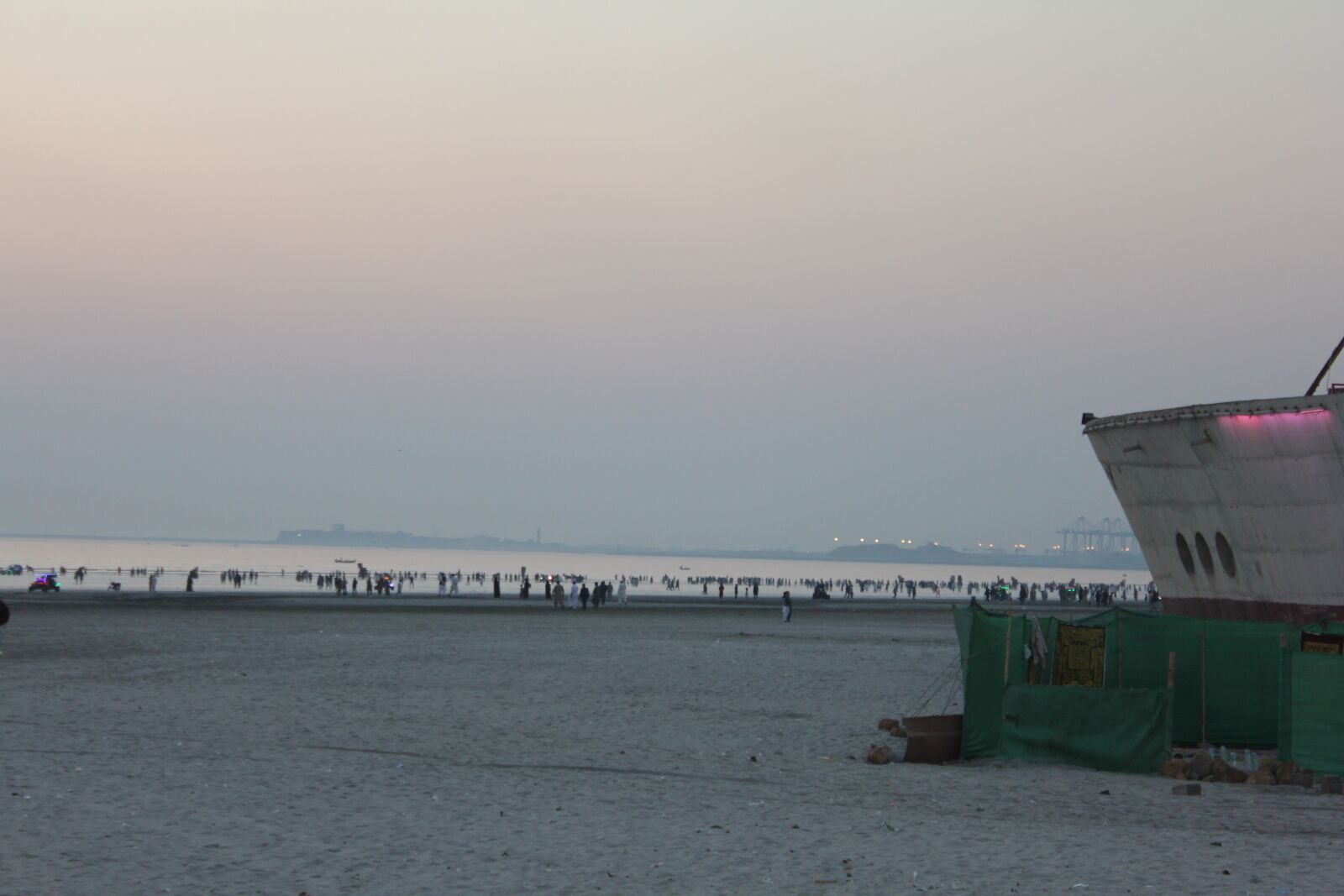 Canon EOS 550D (EOS Rebel T2i / EOS Kiss X4) sample photo. Sunset, beach, seaside photography
