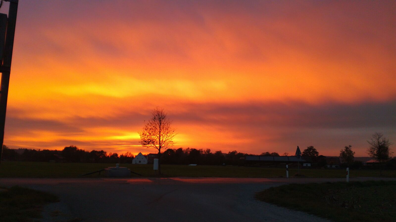 HUAWEI NMO-L31 sample photo. Sky, sunset, red photography