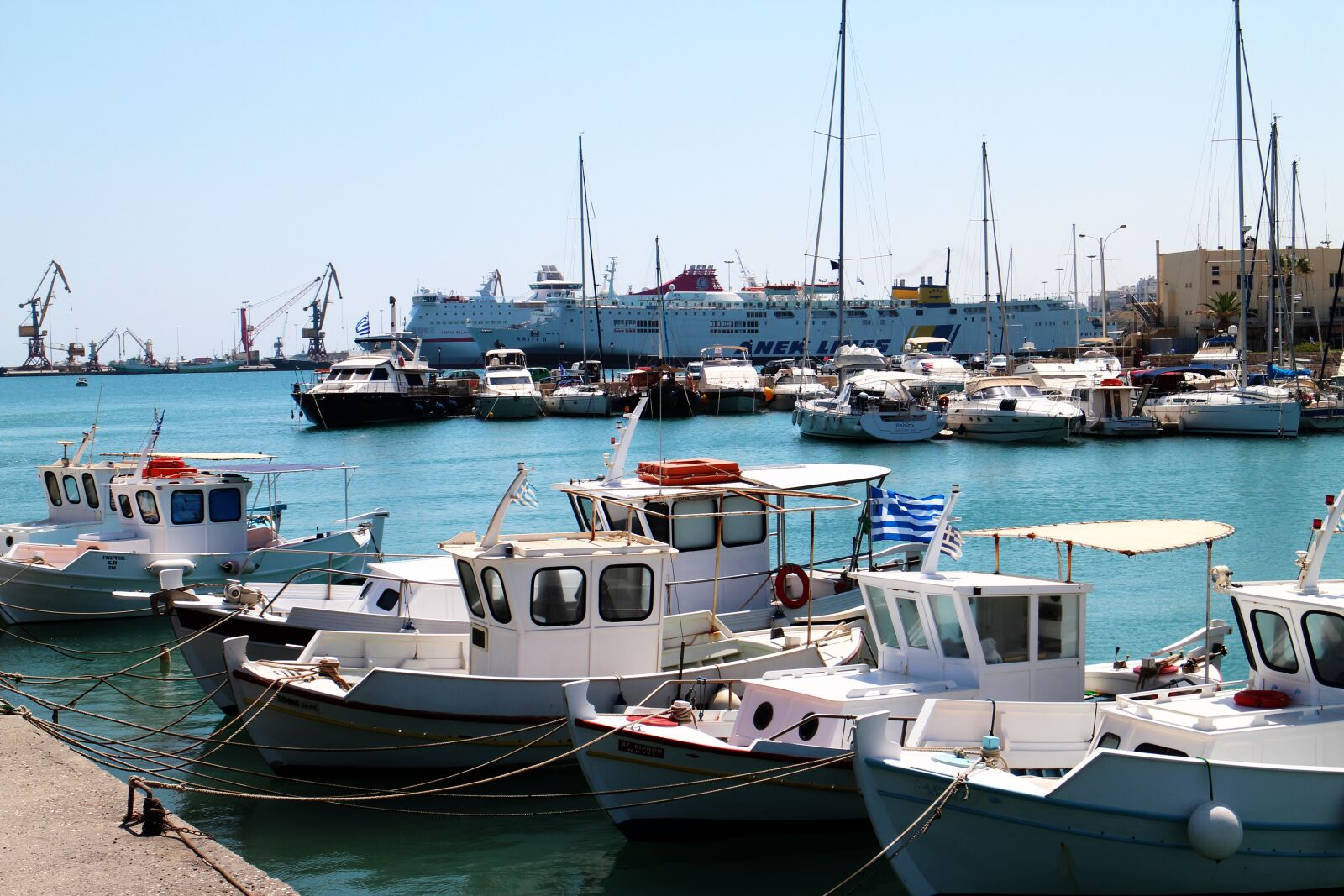 Canon EOS M sample photo. Ships, boat, haven photography