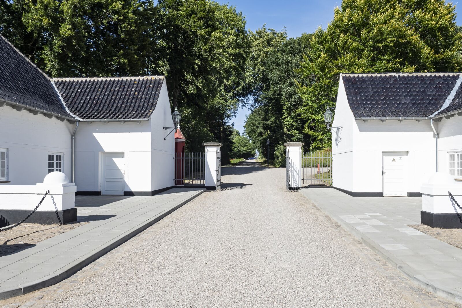 Olympus OM-D E-M5 II + Olympus M.Zuiko Digital ED 12-40mm F2.8 Pro sample photo. Gravenstein, castle, denmark photography
