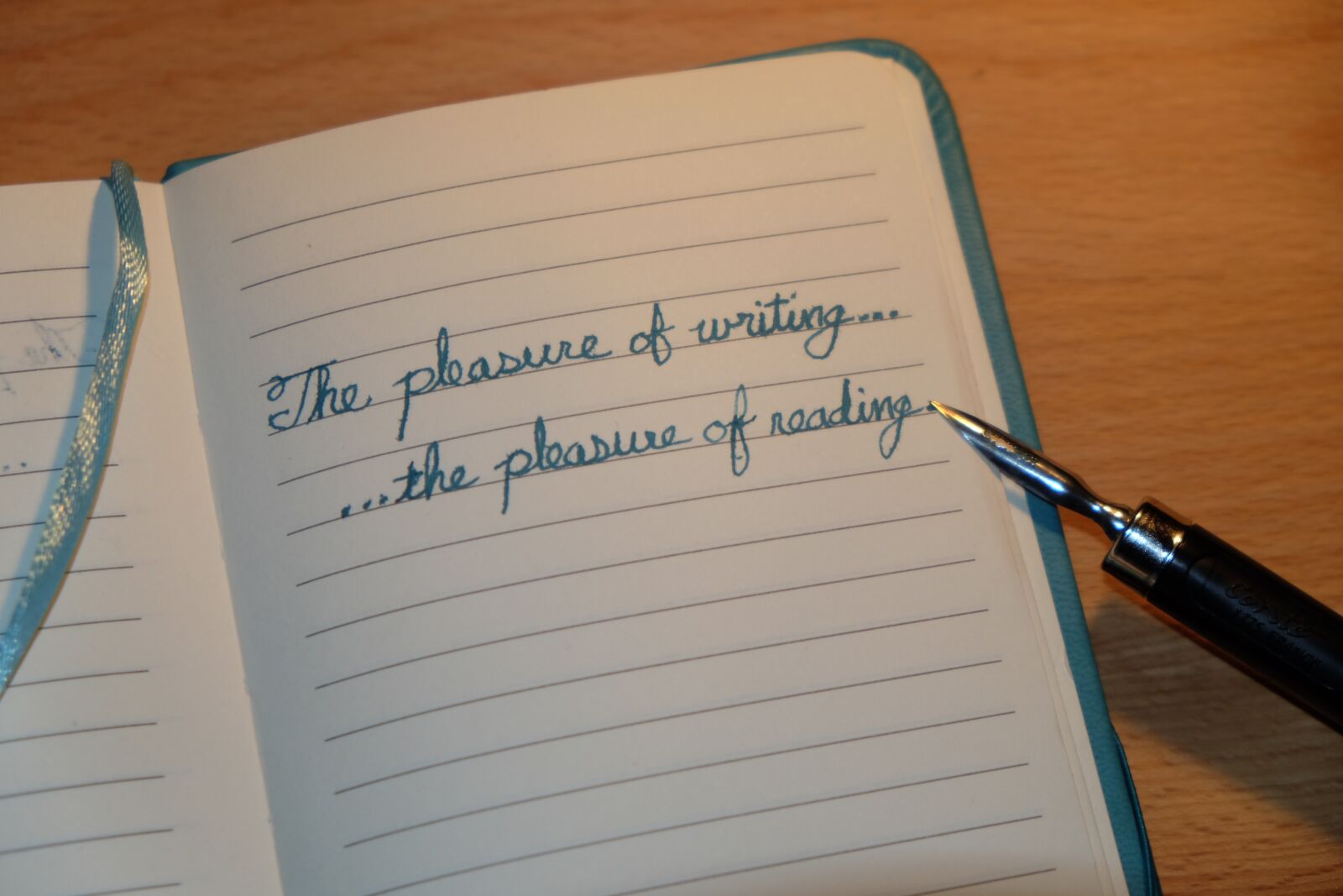 Fujifilm X-E2 sample photo. Handwriting, old writing instrument photography