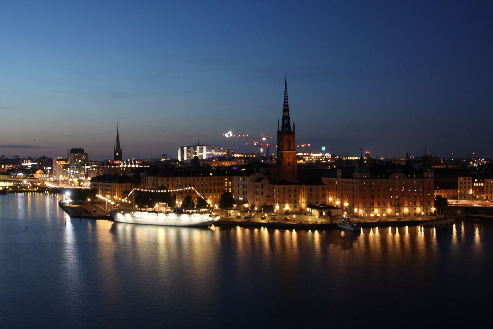 Canon EOS 40D sample photo. Stockholm, night, sweden photography