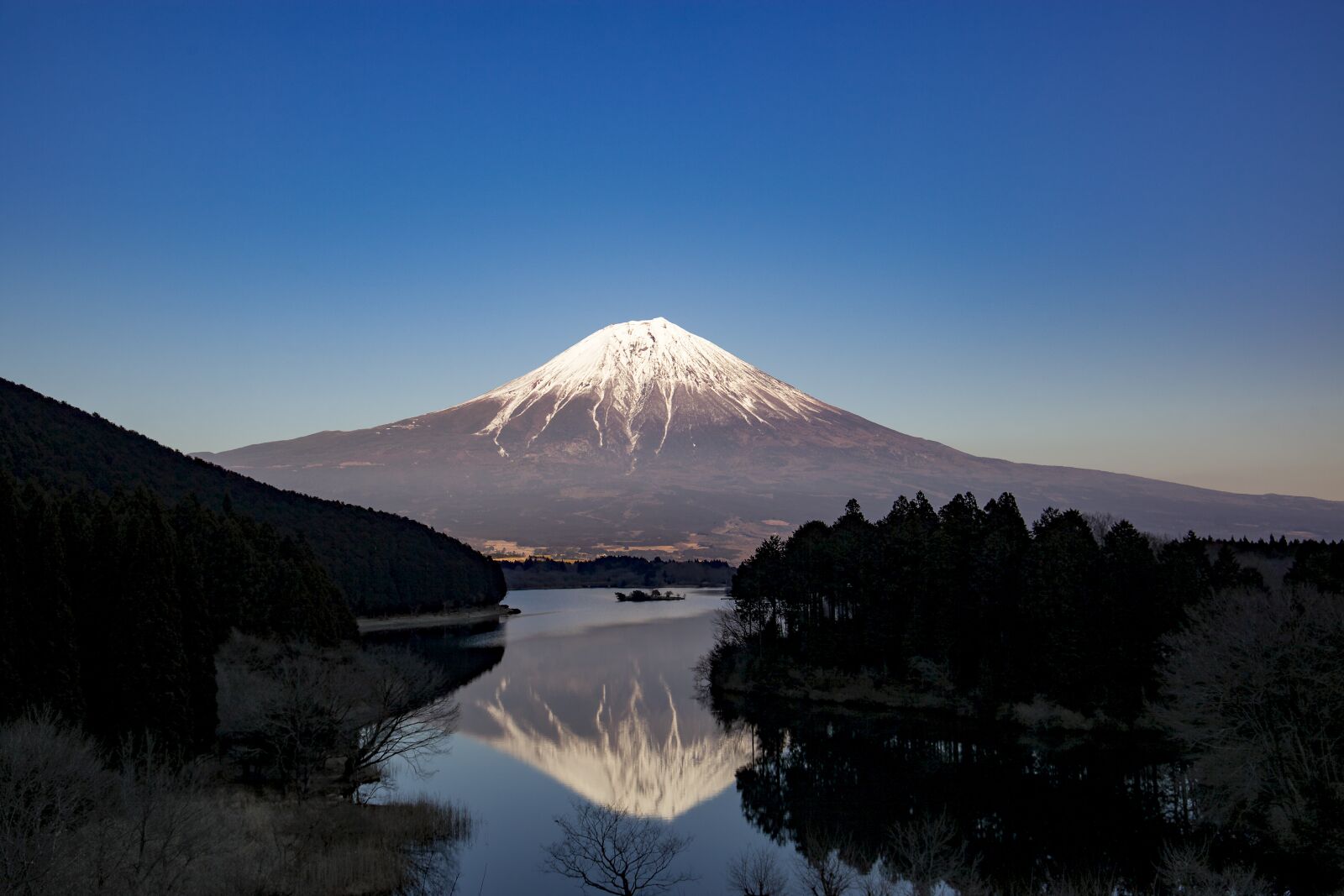 Canon EOS 5D Mark II sample photo. Mt fuji, fuji, lake photography