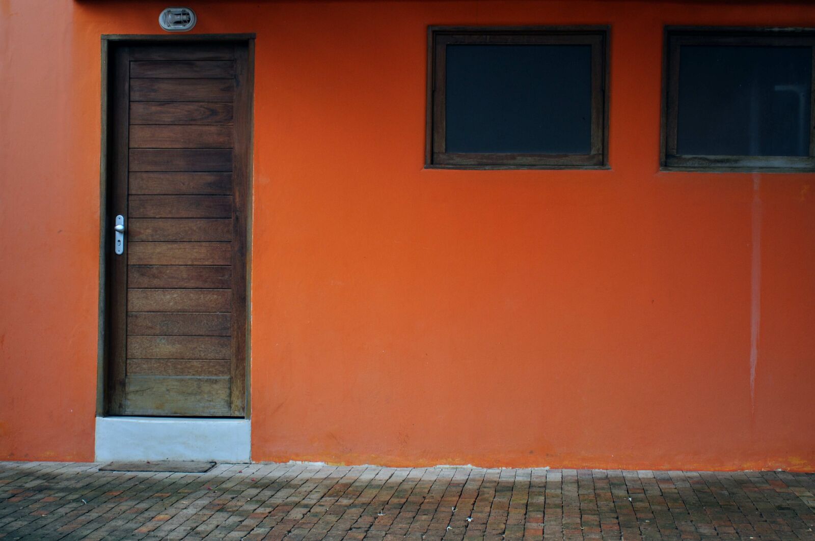 Nikon D5000 sample photo. Wooden, doors, windows, house photography