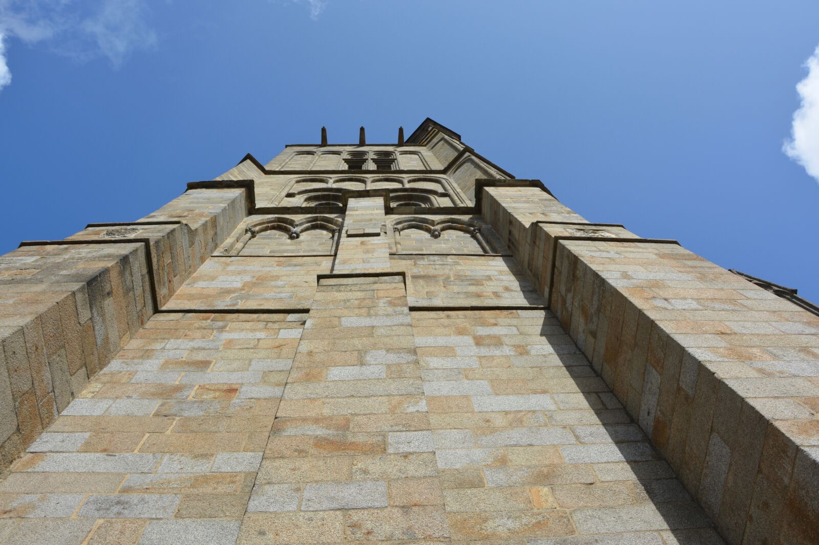 Nikon D5200 sample photo. Wall cathedral, pillar, tower photography