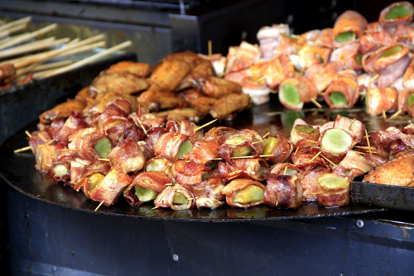 Canon EOS 550D (EOS Rebel T2i / EOS Kiss X4) sample photo. Food, gourmet, barbecue photography