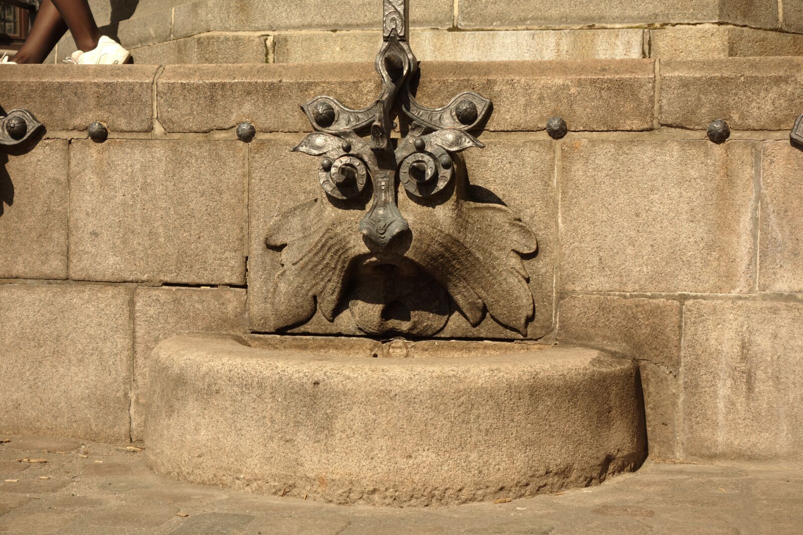 Sony Cyber-shot DSC-RX100 sample photo. Fountain, oskar-winter-brunnen, hanover photography