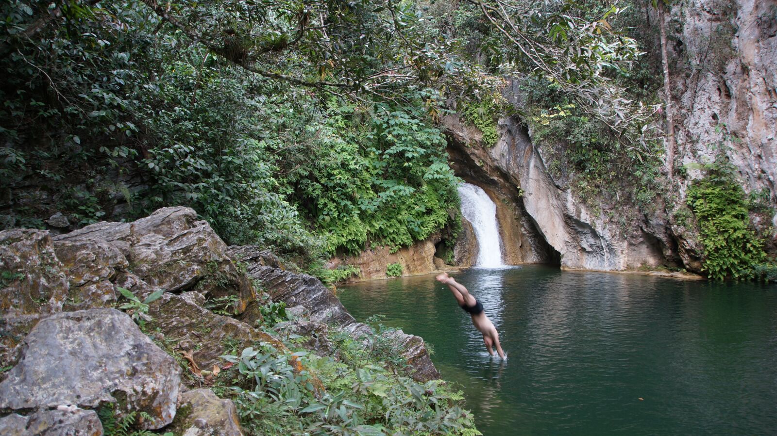 Sony SLT-A57 sample photo. Waterfall, water, cuba photography