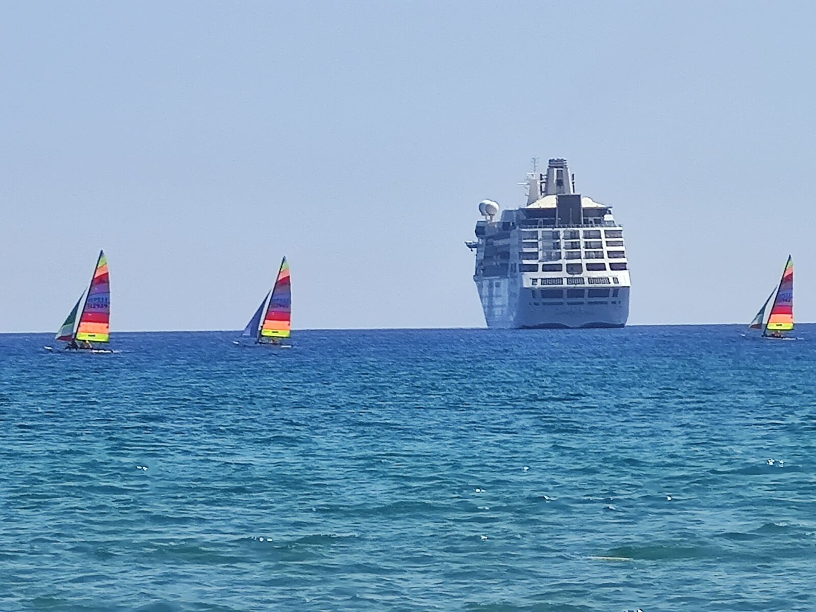 Xiaomi Mi Note 10 sample photo. Cruise ship, sea, sailing photography