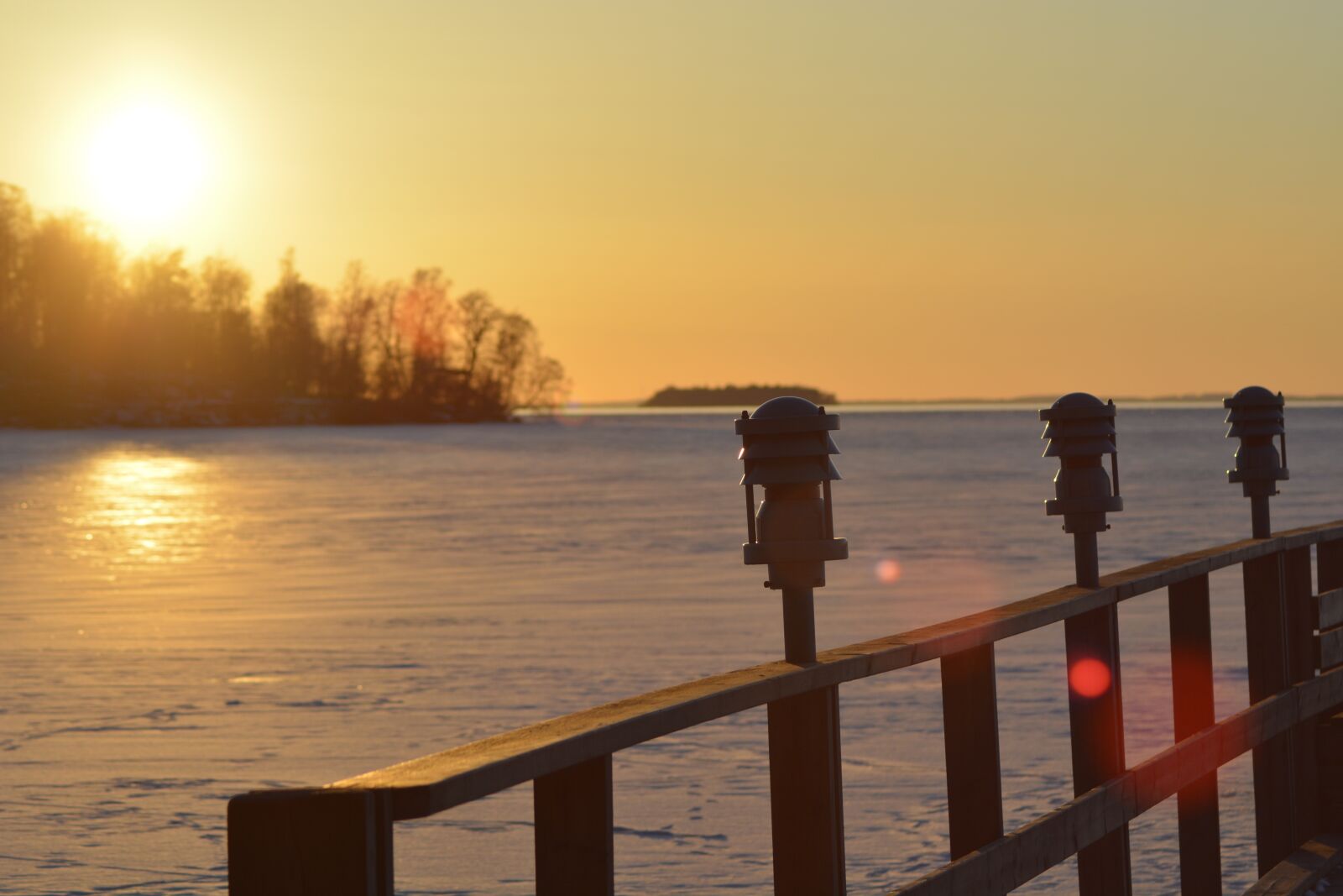 Nikon D5200 sample photo. Sunset, dawn, body of photography