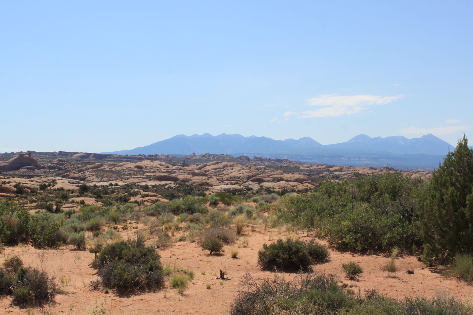 Canon EOS 500D (EOS Rebel T1i / EOS Kiss X3) sample photo. Mountains, desert, utah photography