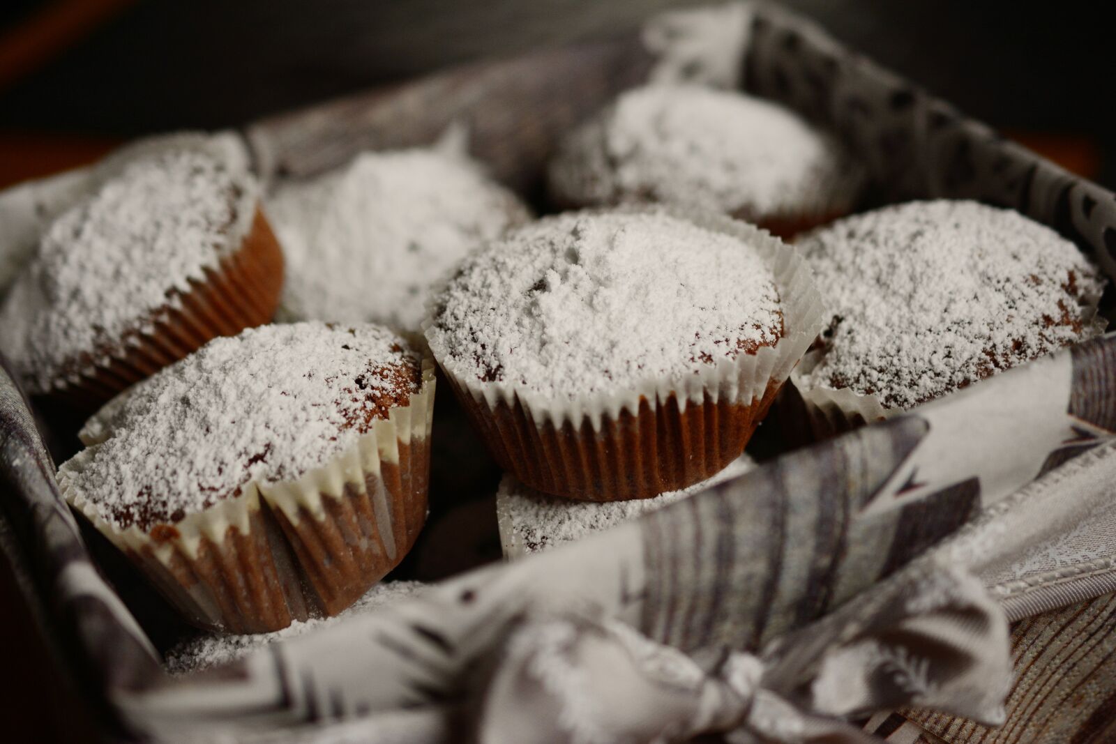 Nikon D5200 sample photo. Muffins, schokomuffins, pastries photography
