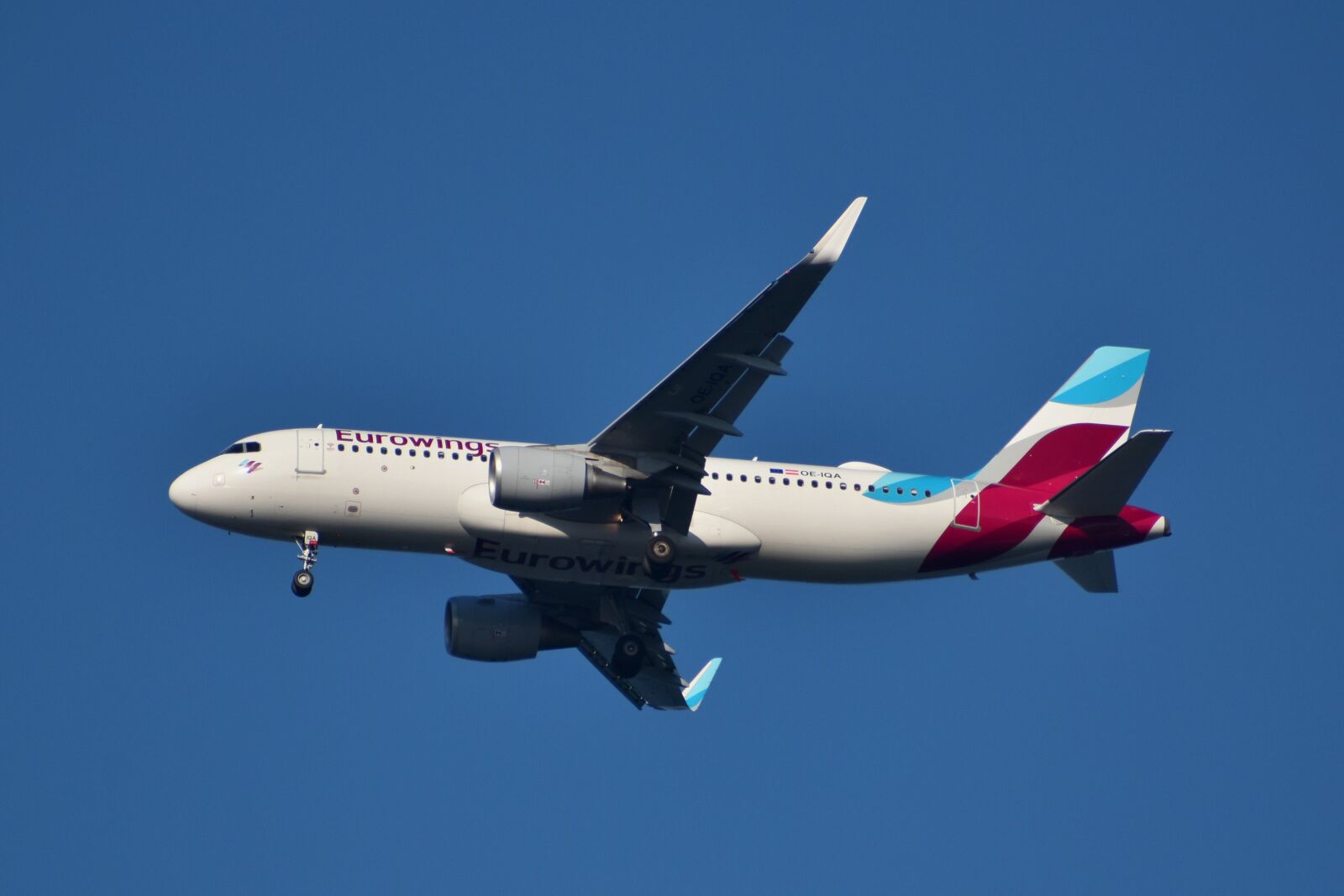 Nikon D3500 sample photo. Airplane, aircraft, plane photography