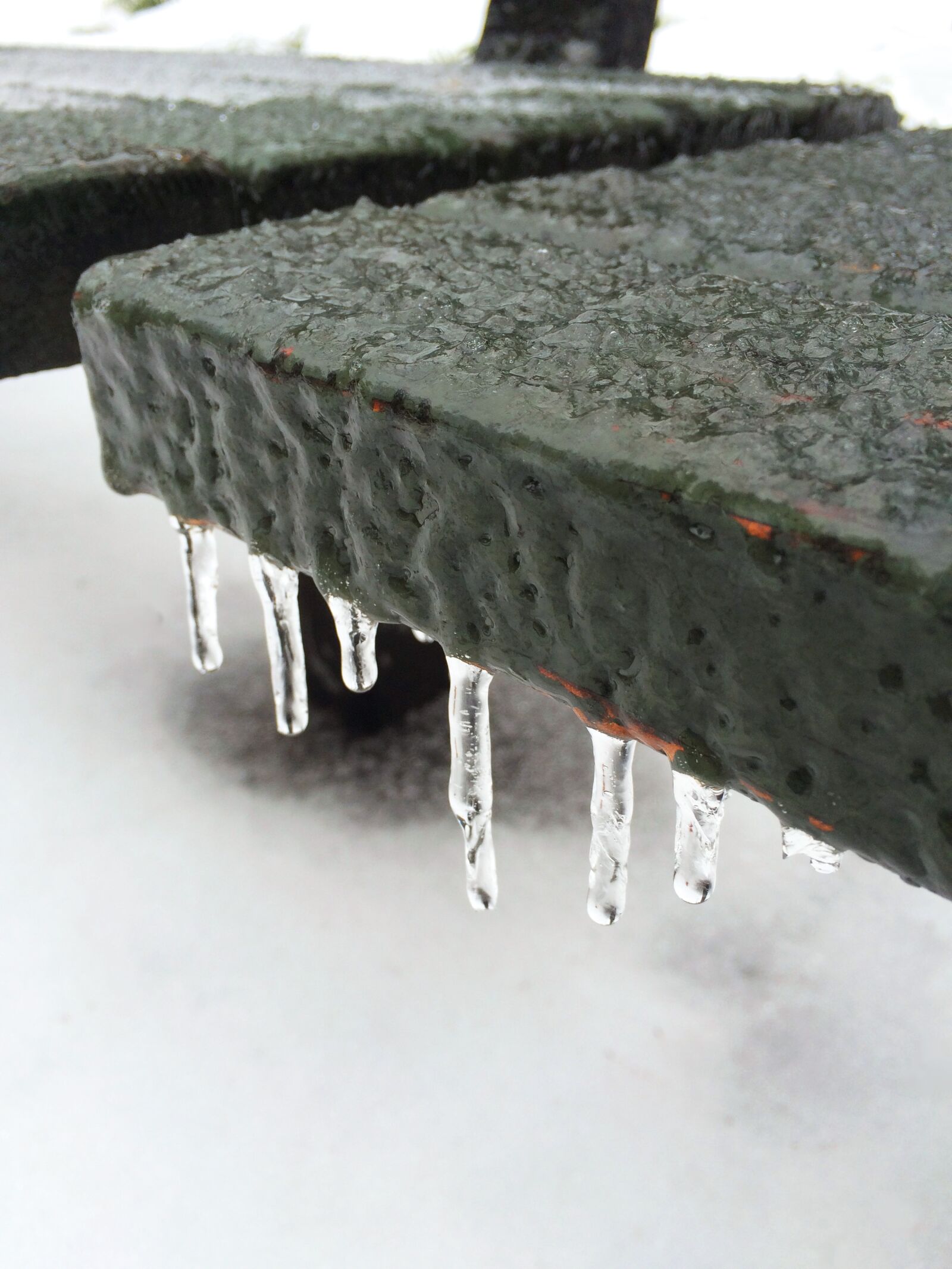 iPhone 5s back camera 4.15mm f/2.2 sample photo. Ice, freezing, cold photography