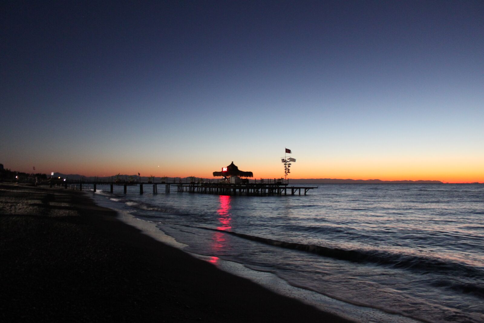 Canon EOS 500D (EOS Rebel T1i / EOS Kiss X3) sample photo. Sea bridge, sunrise, web photography