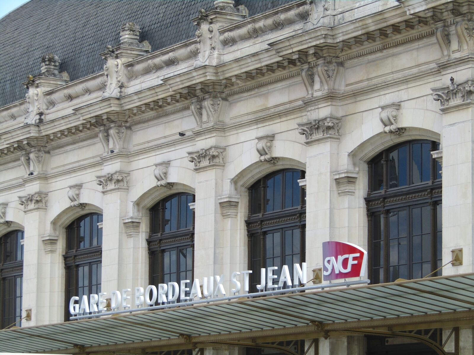 Canon PowerShot SX410 IS sample photo. Station, bordeaux, transport photography