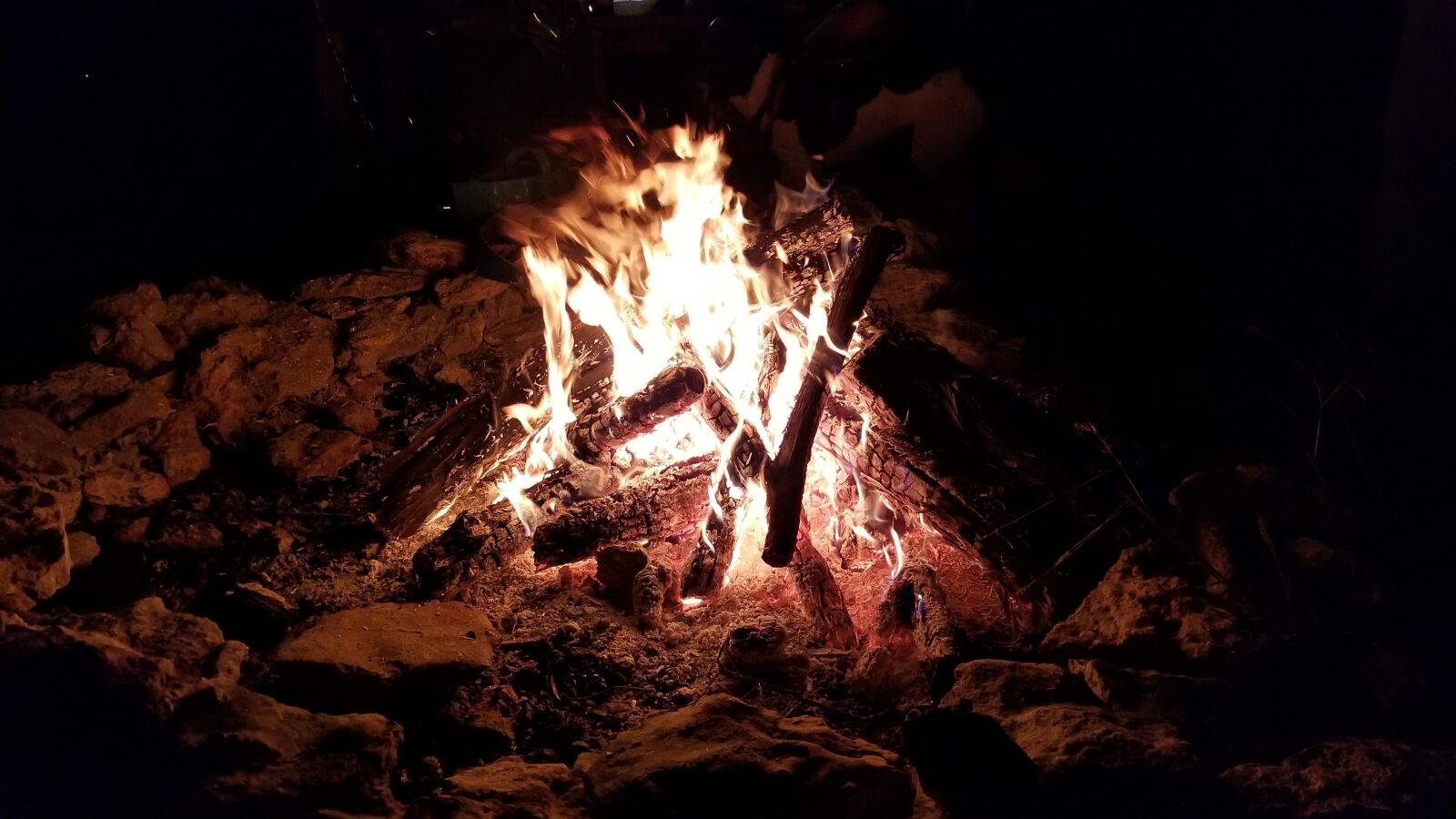Samsung Galaxy S8+ sample photo. Campfire, fire, firepit photography