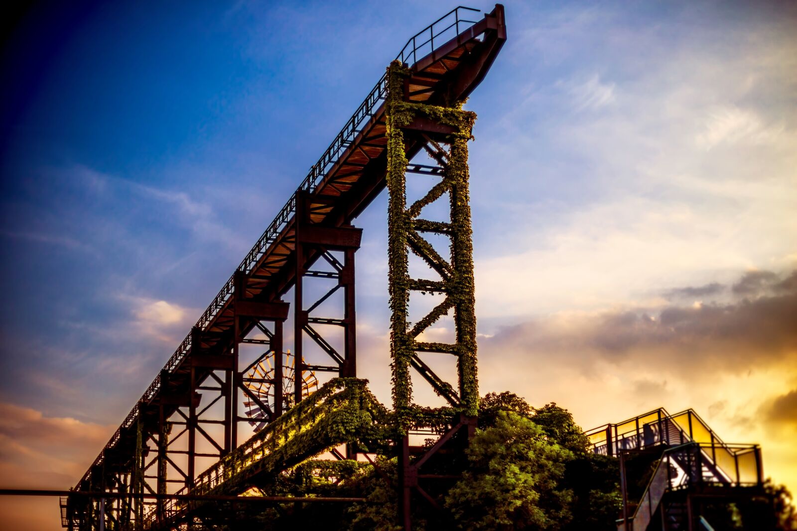 Canon EOS 6D + Canon EF 50mm F1.4 USM sample photo. Construction, sunset, orange photography