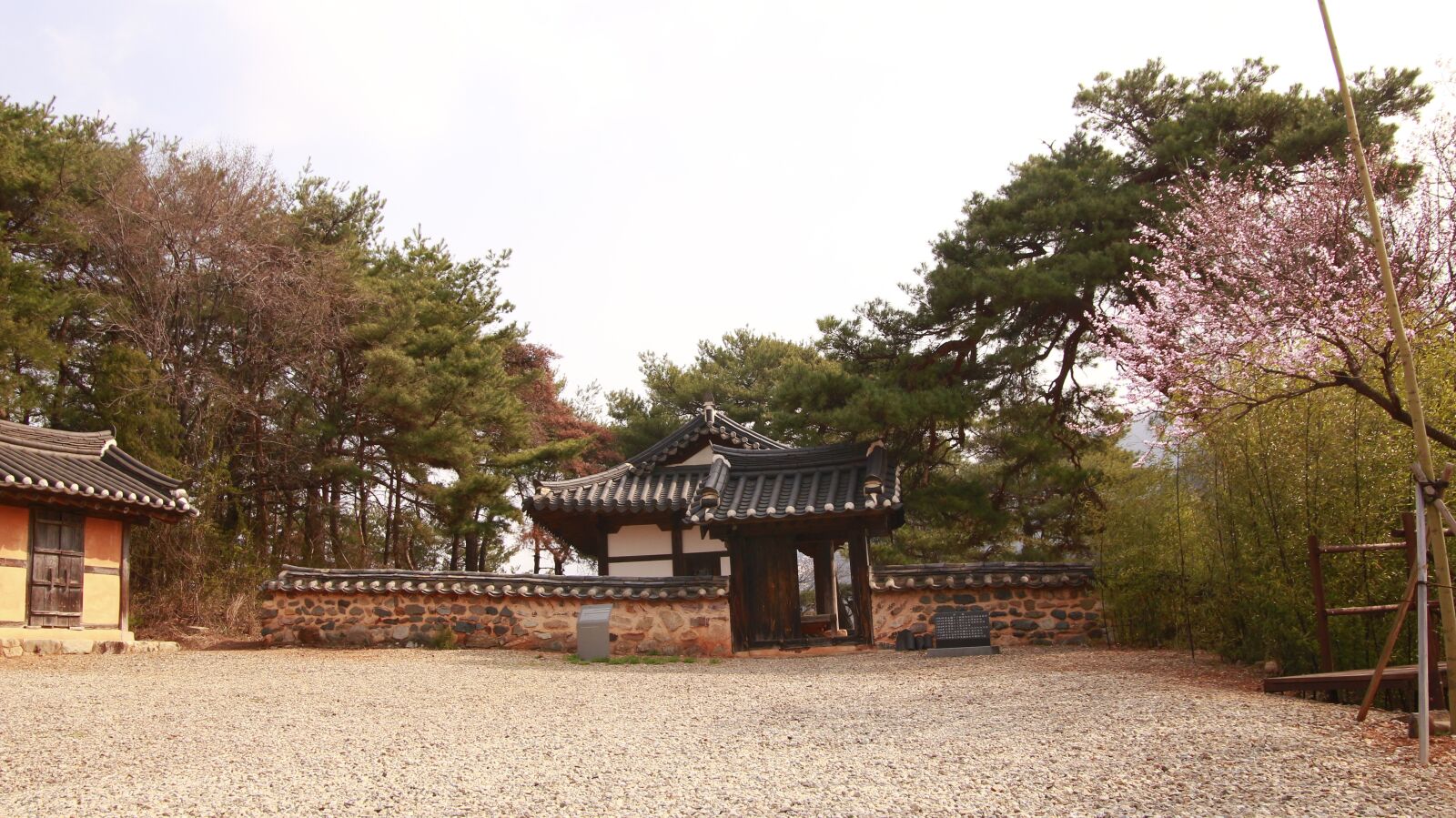 Canon EOS 700D (EOS Rebel T5i / EOS Kiss X7i) sample photo. Vow, hanok, cozy photography
